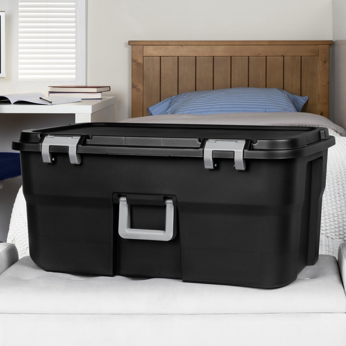 22 Gallon Black Wheeled Plastic Storage Trunk W8368
