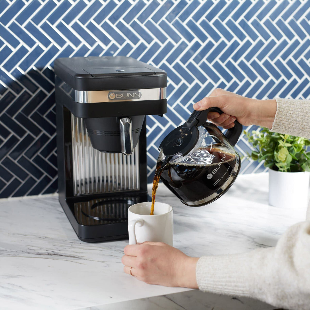 10-Cup Coffee Maker E9360
